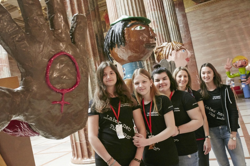 Jugendbotschafterinnen für UN-Kinderrechte der Caritas Vorarlberg