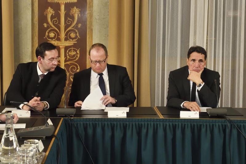 Von links: Die  Nationalratsabgeordneten Hermann Brückl (F), Hubert Fuchs (F) und Reinhard Eugen Bösch (F)