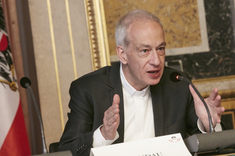 Präsident Michael Landau Caritas Österreich am Wort