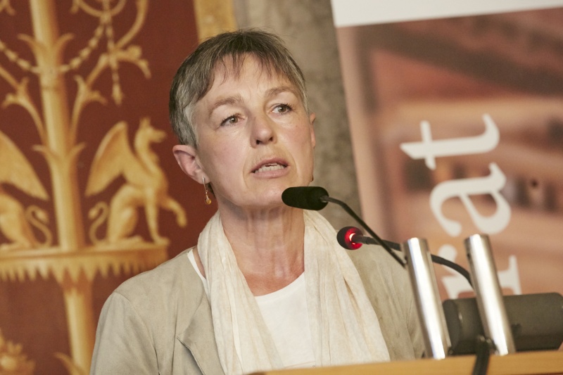 Wortmeldung von Hilde Kössler Hospitz-Palliativ-Forum