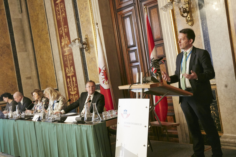 Wortmeldung von Marc Fendrich Europäische Kommission