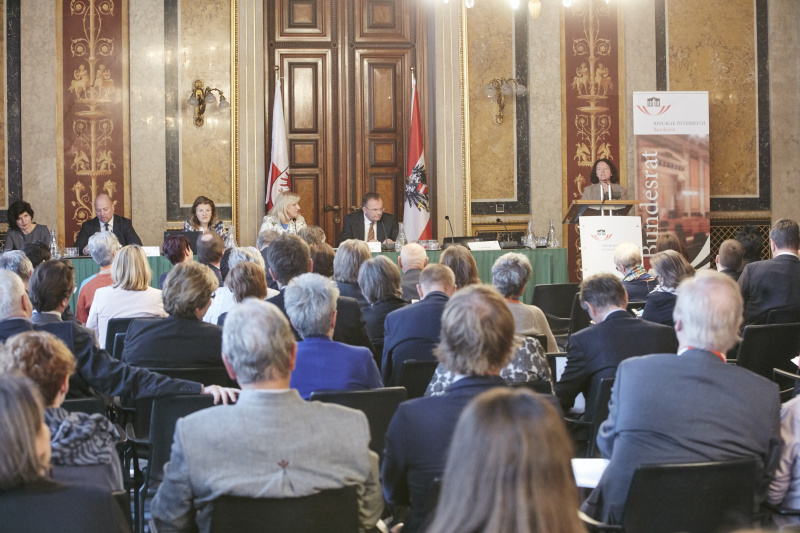 Wortmeldung von Monika Weißensteiner