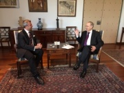 von links: Dritter Nationalratspräsident Norbert Hofer im Gespräch mit dem Außenminister Zyperns Ioannis Kasoulides