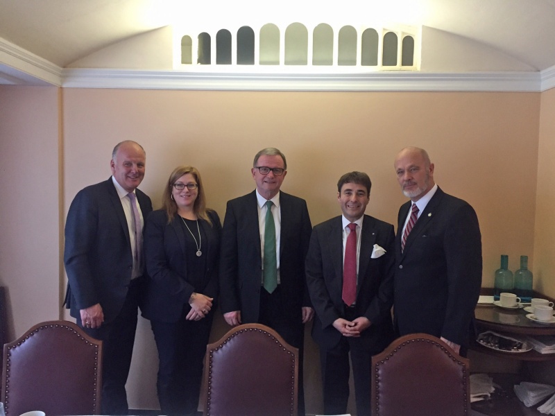 Aussprache mit Abgeordneten in Ottawa