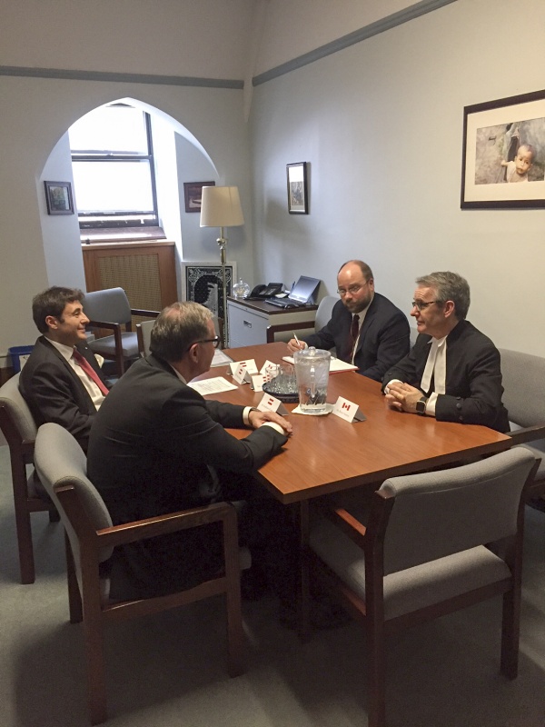 Zweiter Nationalratspräsident Karlheinz Kopf im Gespräch