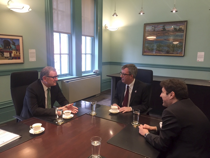 von links: Zweiter Nationalratspräsident Karlheinz Kopf,  Bürgermeister von Ottawa Jim Watson