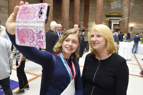 Selfie mit Nationalratspräsidentin Doris Bures (S)