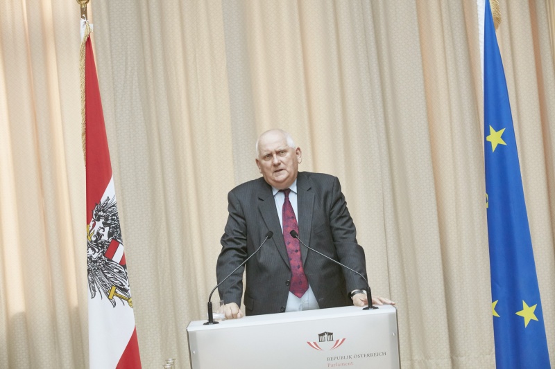 Dankesworte durch Johannes Schwantner ARGE NS-Opferverbände und WiederstandskämpferInnen Österreichs