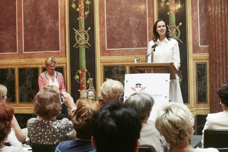 Rede Familienministerin Sophie Karmasin (V)