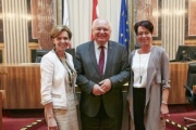 von rechts: Bundesratspräsidentin Sonja Ledl-Rossmann (V), Landeshauptmnann a.D. Franz Schausberger, Landtagspräsidentin von Salzburg Brigitta Pallauf