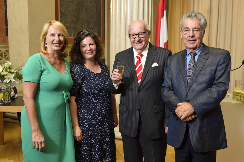 Von links: Nationalratspräsidentin Doris Bures (S), Geschäftsführerin Lupac Stiftung Barbara Blümel, Manfried Welan, Bundespräsident a.D. Heinz Fischer