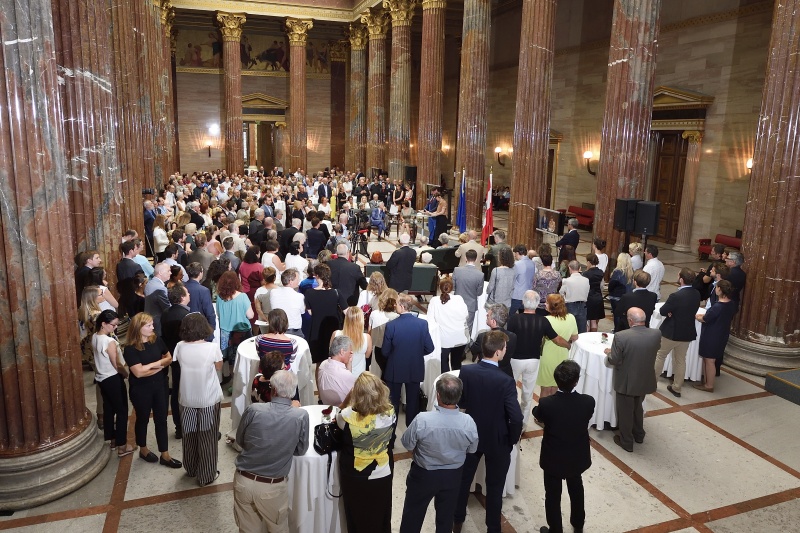 Abschiedsfoto mit allen TeilnehmerInnen der Veranstaltung