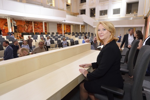 Nationalratspräsidentin Doris Bures (S) im neuen Plenarsaal