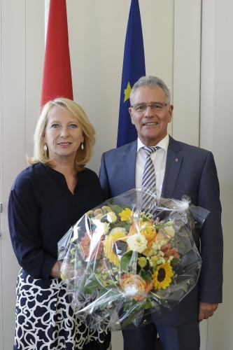 Von links: Nationalratspräsidentin Doris Bures (S) und Bunderatspräsident Edgar Mayer (V)