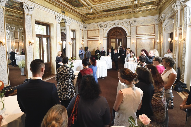 Begrüßungsworte durch Nationalratspräsidentin Doris Bures (S)