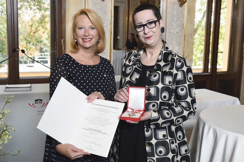 Von links: Nationalratspräsidentin Doris Bures (S), stellv. Generalsekretärin des des Allgemeinen Entschädigungsfonds für Opfer des Nationalsozialismus Christine Schwab