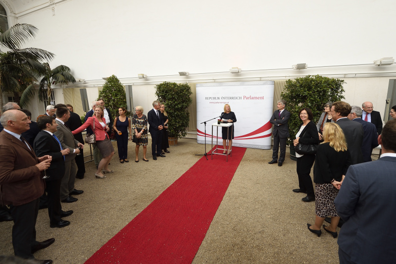 Nationalratspräsidentin Doris Bures (S) bei ihren Begrüßungsworten
