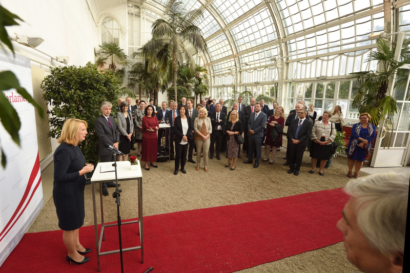 Nationalratspräsidentin Doris Bures (S) bei ihren Begrüßungsworten