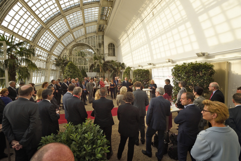 Nationalratspräsidentin Doris Bures (S) bei ihren Begrüßungsworten