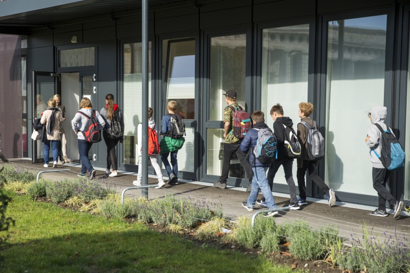 SchülerInnen informieren sich über den Weg eines Gesetzes von der Idee bis zur Verabschiedung