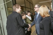 Zweiter Nationalratspräsident Karlheinz Kopf (V) begrüßt die BesucherInnen