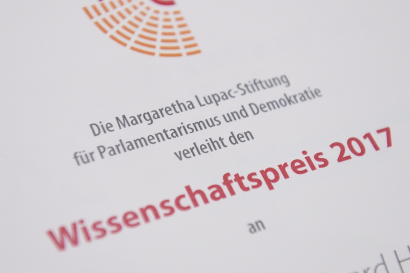 Urkunde der Margaretha Lupac-Stiftung