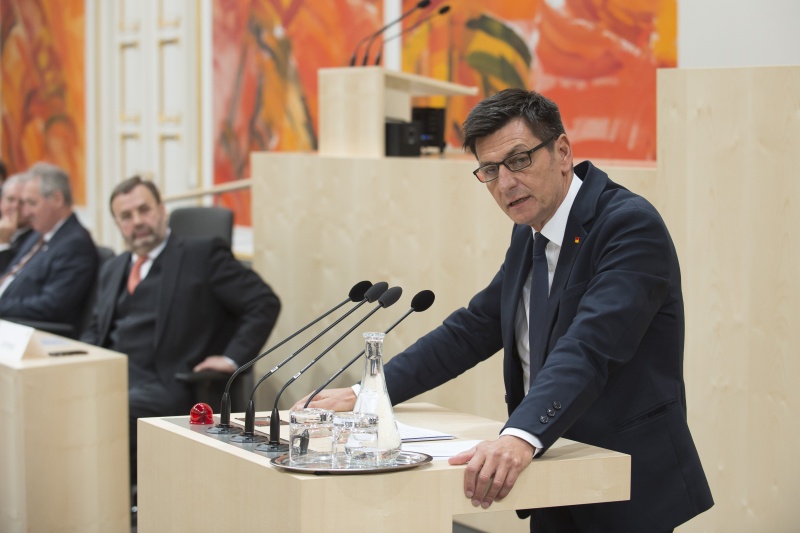 Am Rednerpult: Präsident Burgenländischer Landtag Christian Illedits