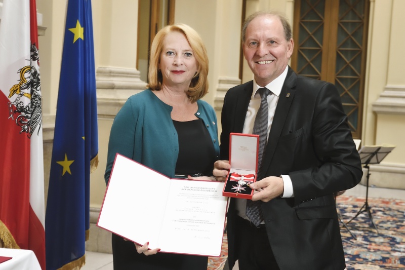 Von links: Nationalratspräsidentin Doris Bures (S), Nationalratsabgeordneter Johann Hechtl (S)