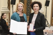 Von links: Nationalratspräsidentin Doris Bures (S), Nationalratsabgeordnete Alev Korun (G)