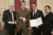 Verleihung der Franz-Dinghofer-Medaille, von links: Präsident des Dinghofer-Instituts Martin Graf, Rüdiger Haider, Klubobmann Heinz Christian Strache (F)