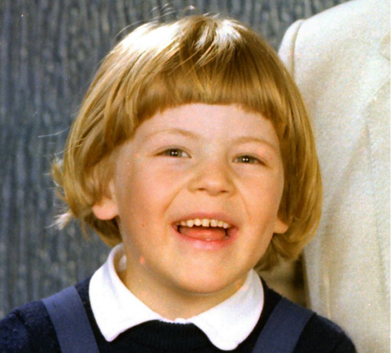Markus Tschank mit Pagenkopf-Haarschnitt