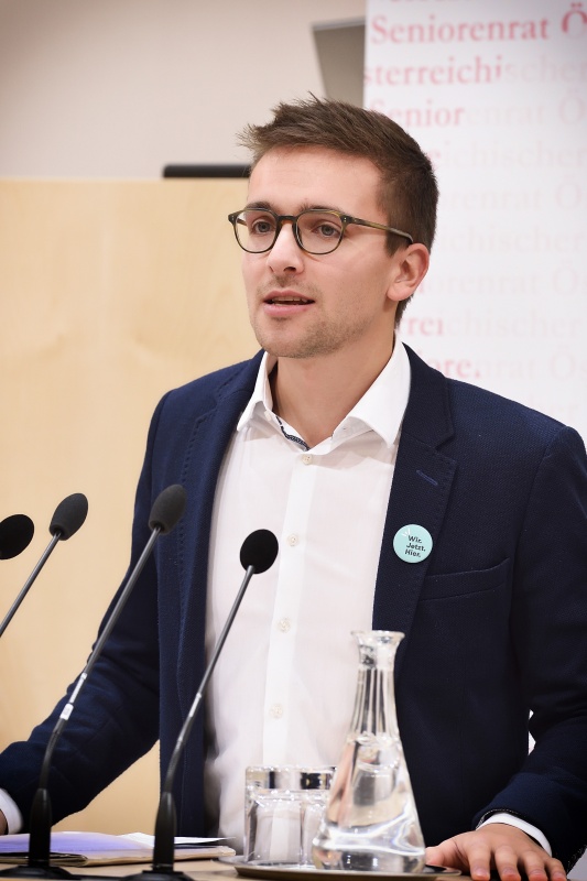 Vorsitzender der Bundesjugendvertretung Christian Zoll am Wort