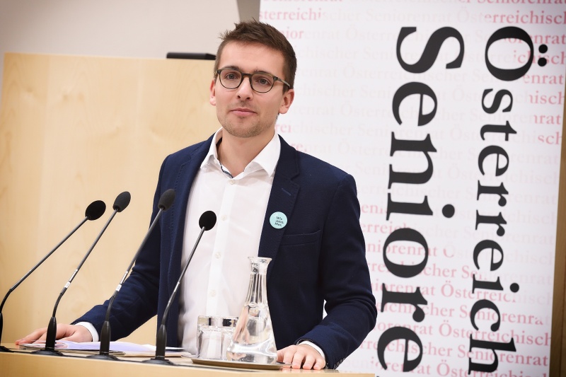 Vorsitzender der Bundesjugendvertretung Christian Zoll am Wort