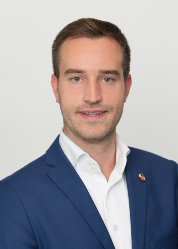 Portrait of Mag. Stefan Schnöll