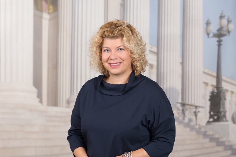 Irene Hochstetter-Lackner