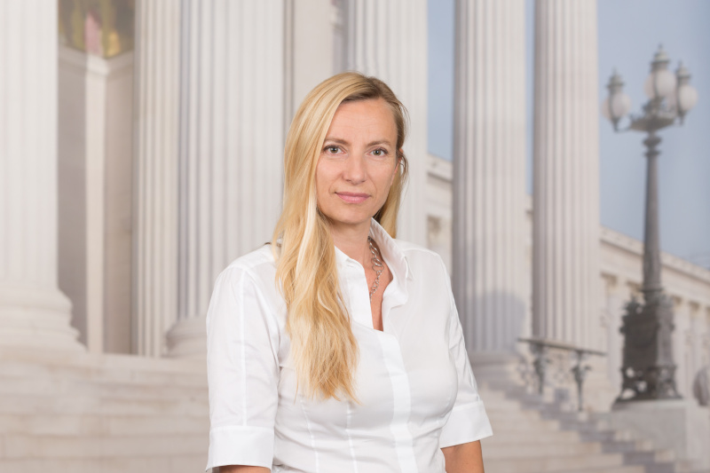 Juliane Bogner-Strauß