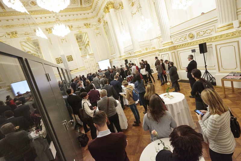 Begrüßung durch Parlamentsvizedirektorin Susanne Janistyn-Novák