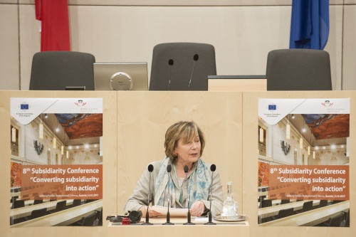 Am Rednerpult: Sonja Zwazl (V), Austrian Federal Council
