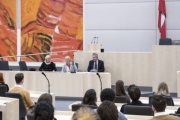 Von links: Bundesratsvizepräsidentin Ingrid Winkler (S), Bundesrätin Monikat Mühlwerth (F) und Bundesrat Martin Preineder (V)
