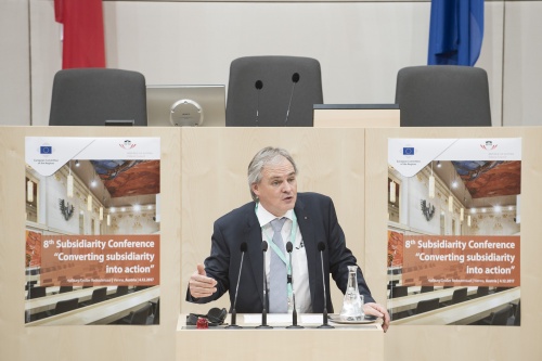 Am Rednerpult: Präsident Vorarlberger Landtag Harald Sonderegger