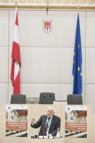 Am Rednerpult: Präsident Tiroler Landtag Herwig van Staa