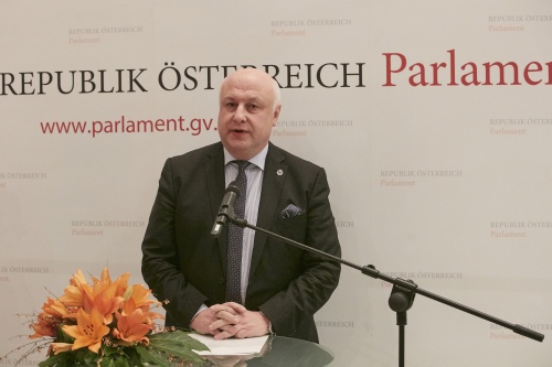 Begrüßung durch Präsident OSZE-PV George Tsereteli