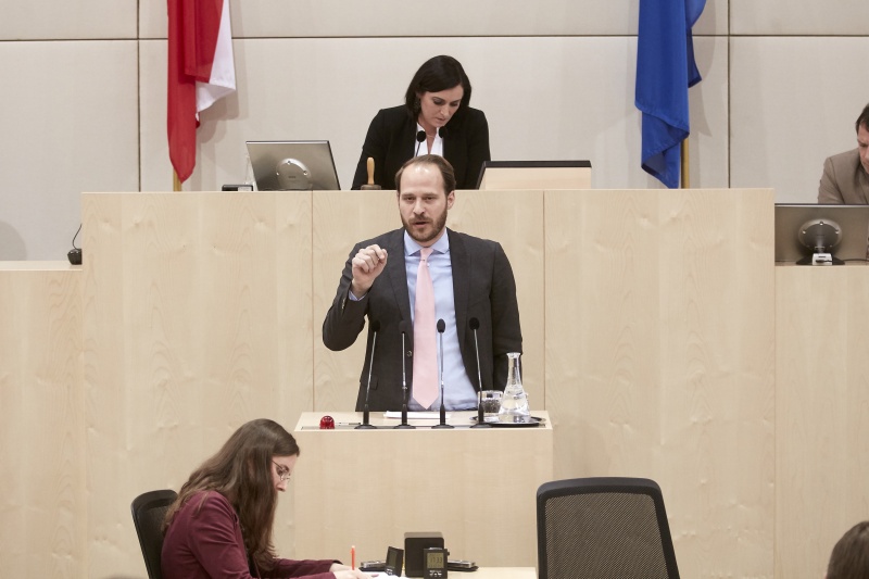 Nationalratsabgeordneter Nikolaus Scherak (N)