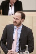 Nationalratsabgeordneter Nikolaus Scherak (N)
