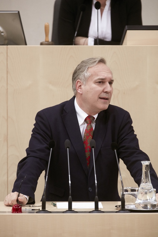 Nationalratsabgeordneter Walter Rosenkranz (F)