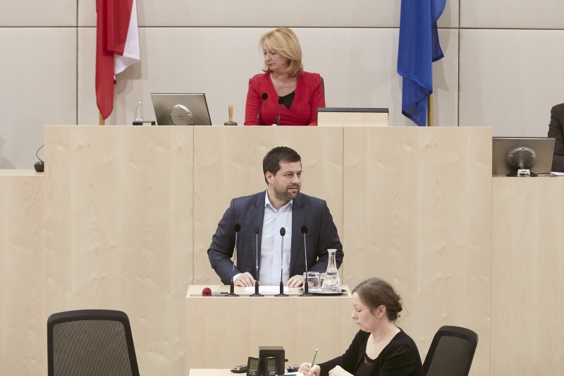 Nationalratsabgeordneter Michael Bernhard (N)