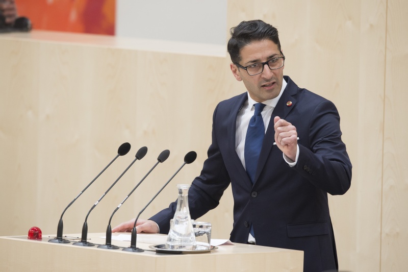 Nationalratsabgeordneter Efgani Dönmez (V)