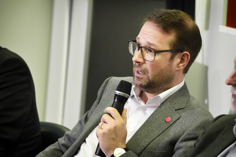 Generalsekretär NEOS Nikola Donig am Wort