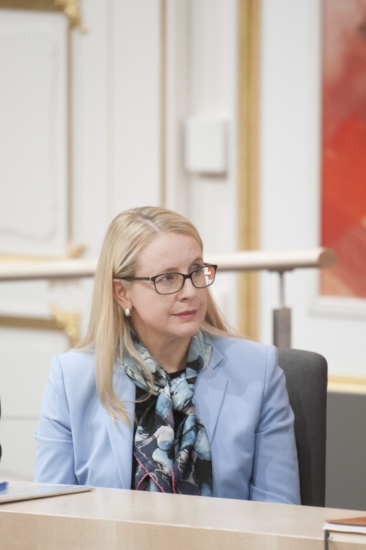 Auf der Regierungsbank: Wirtschaftsministerin Margarete Schramböck (V)