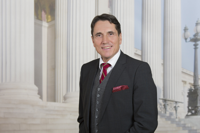 Reinhard Eugen Bösch